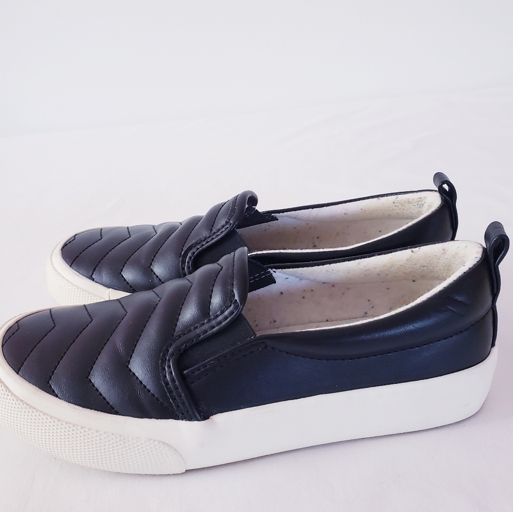 Girls slip on shoes - Picture 3 of 4